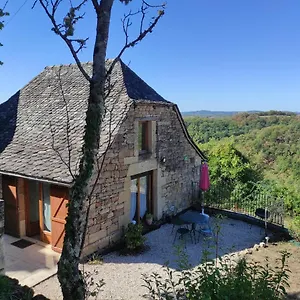 Au Calme Avec Superbe Vue : La Talonie Hébergement de vacances Mouret